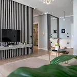 Luxury With Jacuzzi دراس