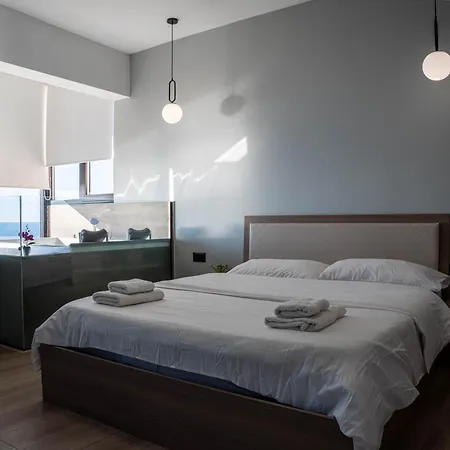 Luxury With Jacuzzi Apartman *